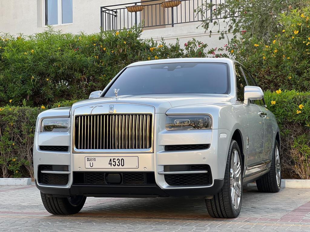 Rolls Royce Cullinan GREY 2022 rental dubai