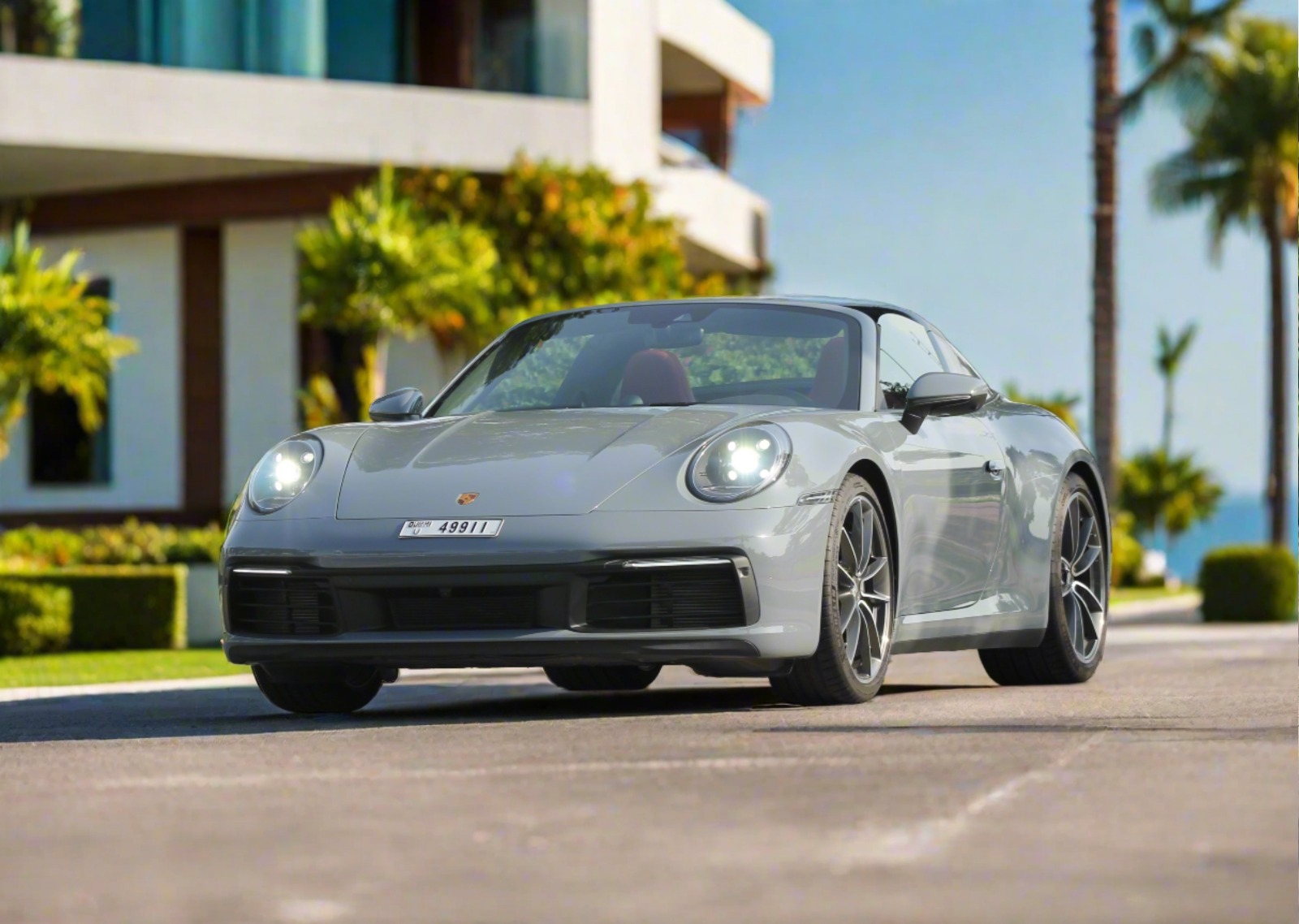 hire Porsche 911 Targa 4 GTS Spyder Grey in dubai