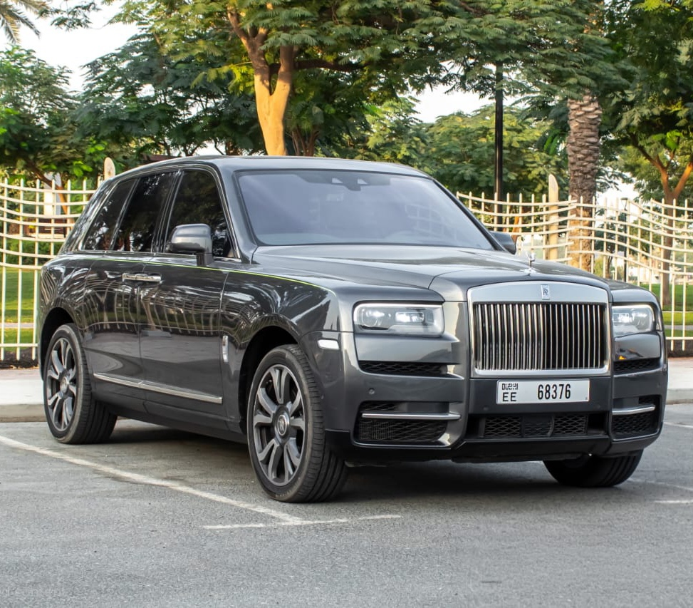 Cheapest Rolls Royce Cullinan Grey  2023 rental dubai