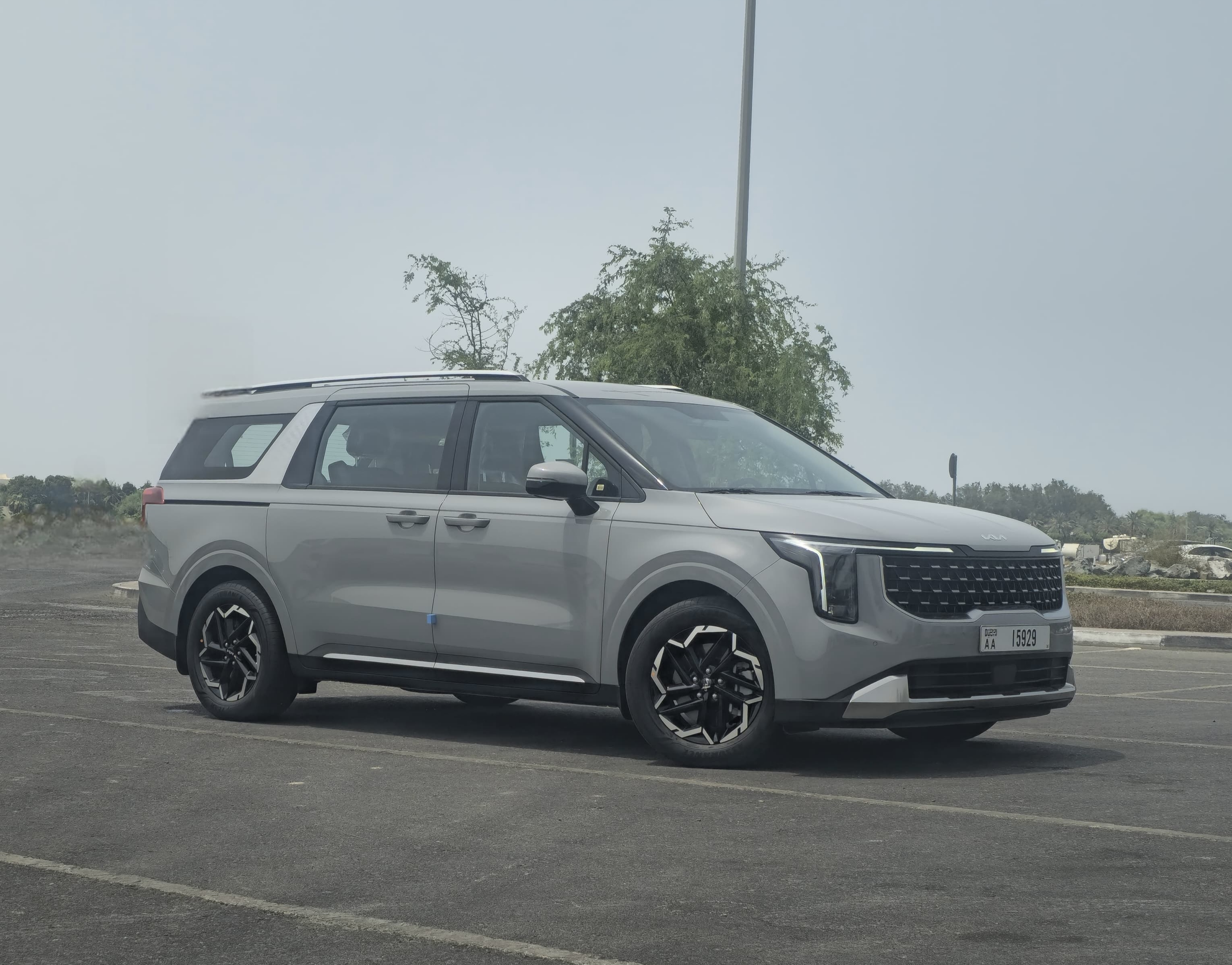 Kia Carnival 7 seats Grey  2025 rental dubai