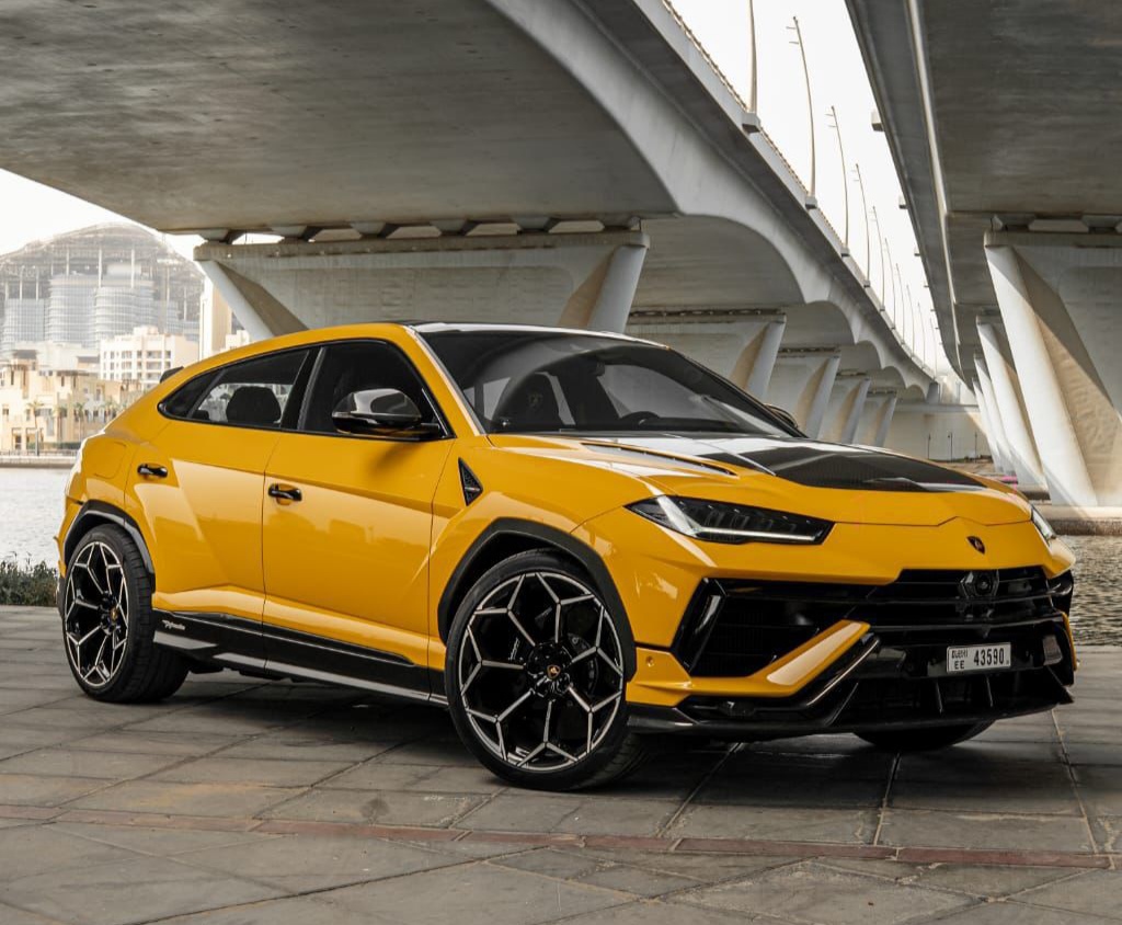 Lamborghini Urus Performante Yellow  2023 rental dubai
