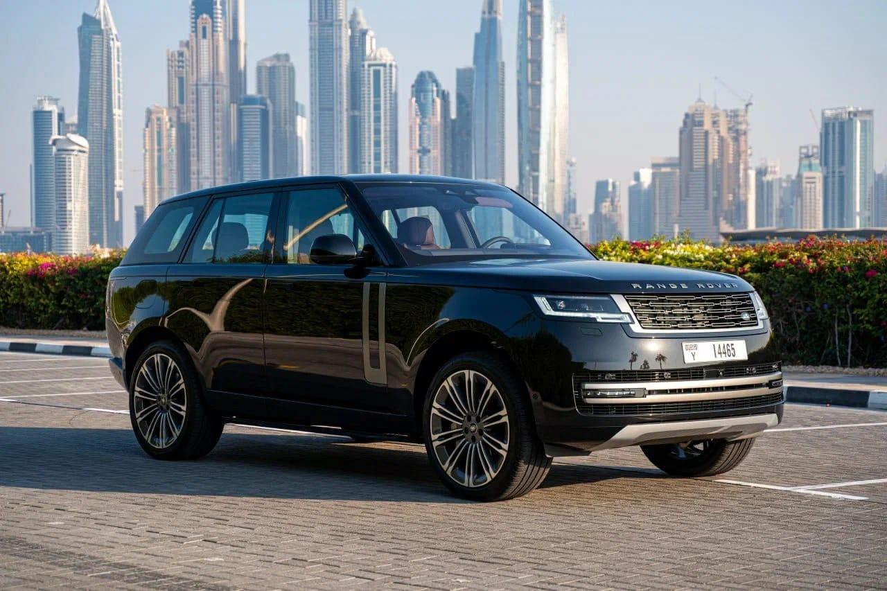 Land Rover Range Rover Vogue HSE V8 Black  2024 rental dubai