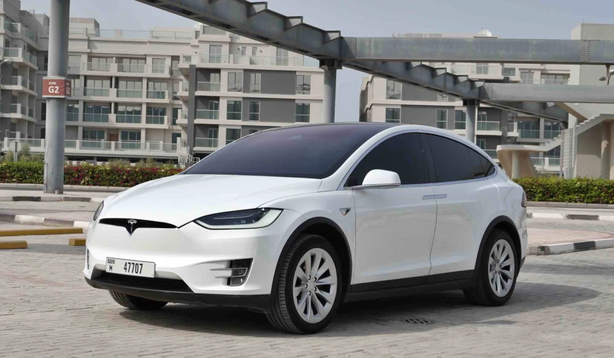 Tesla Model X WHITE 2022 rental dubai